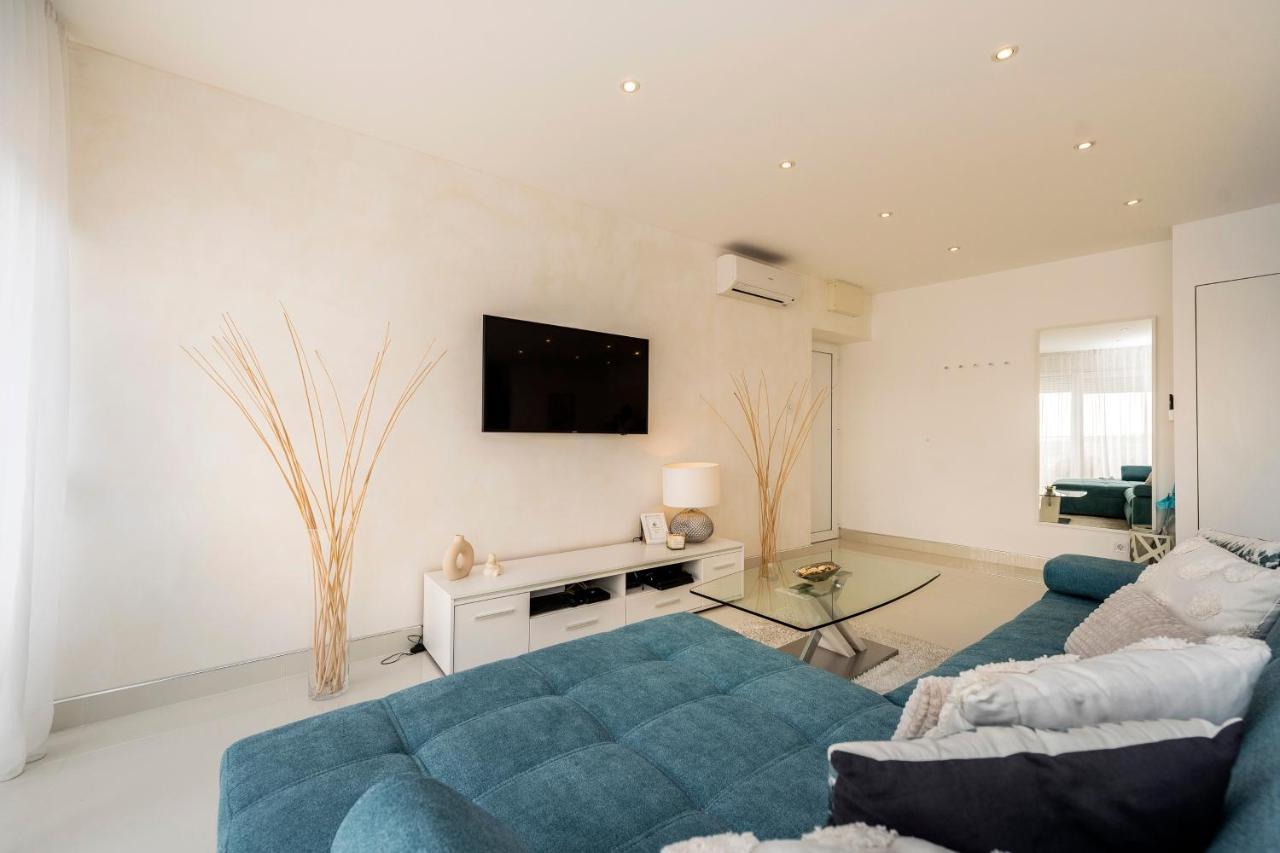 Urban Luxury Apartment Zadar Bagian luar foto