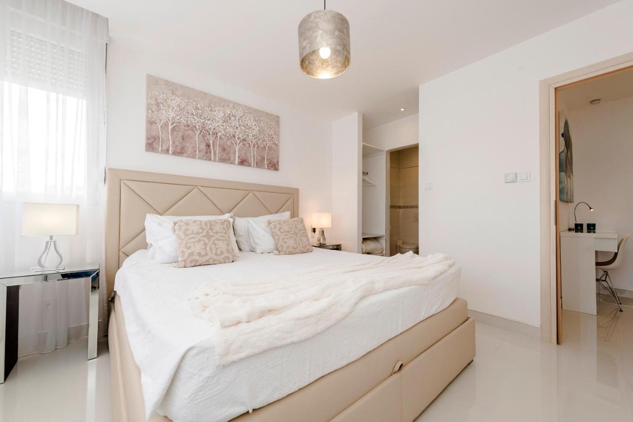 Urban Luxury Apartment Zadar Bagian luar foto